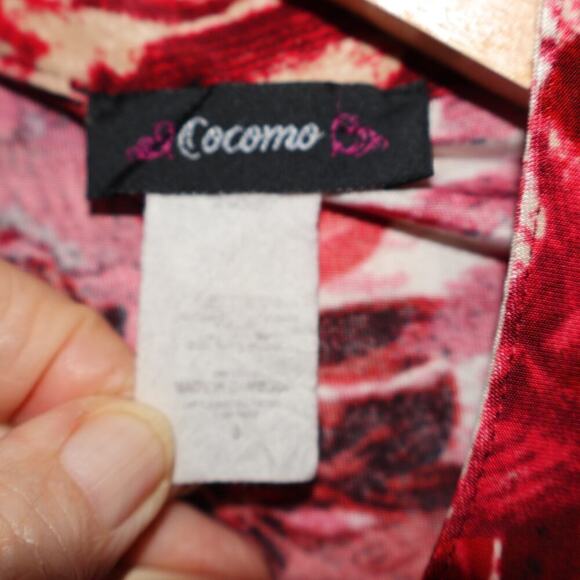 Cocomo Tunic Top Size Small Roll Tab Sz Small Red Black White Graphic - Picture 10 of 16